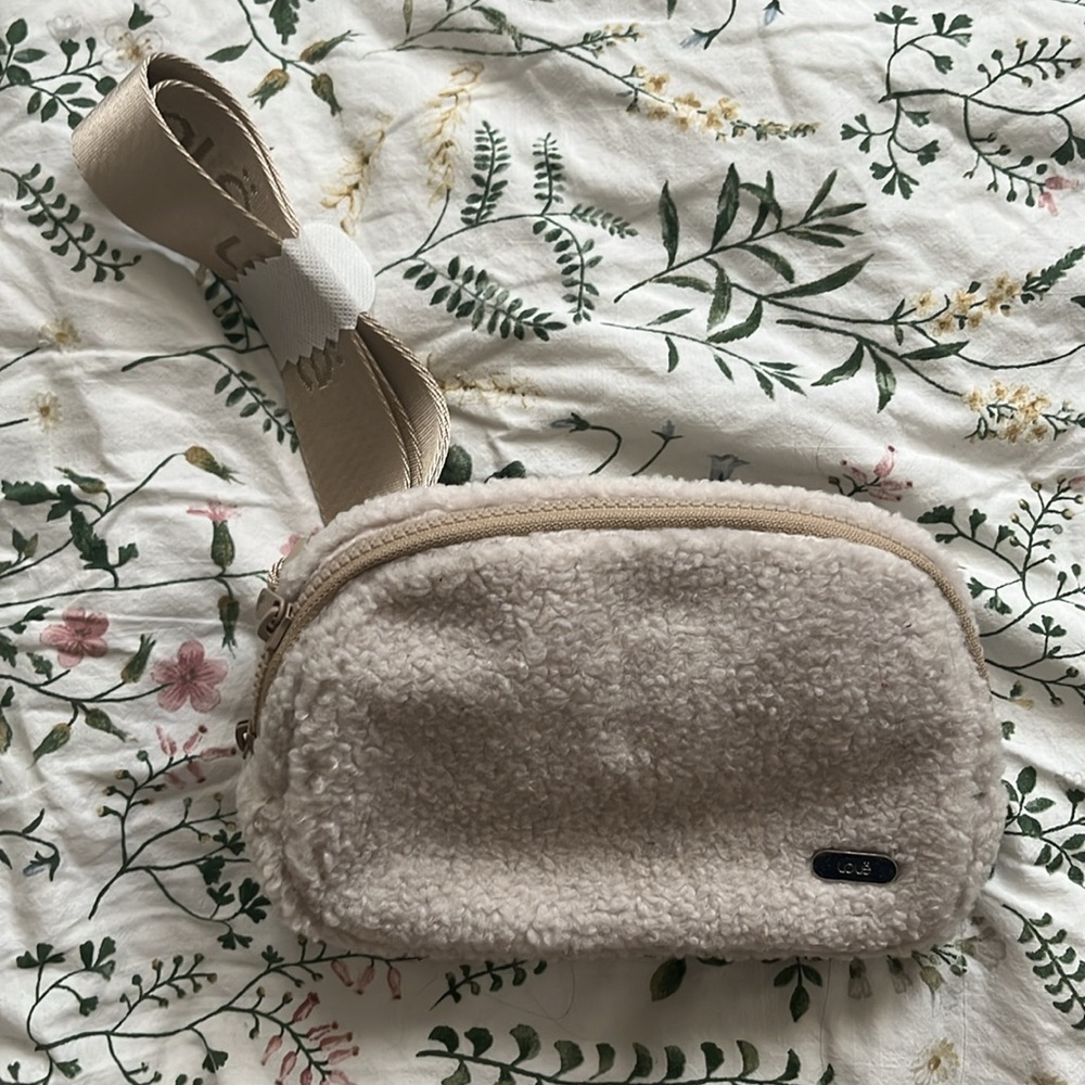 Lole Sherpa belt bag side bag